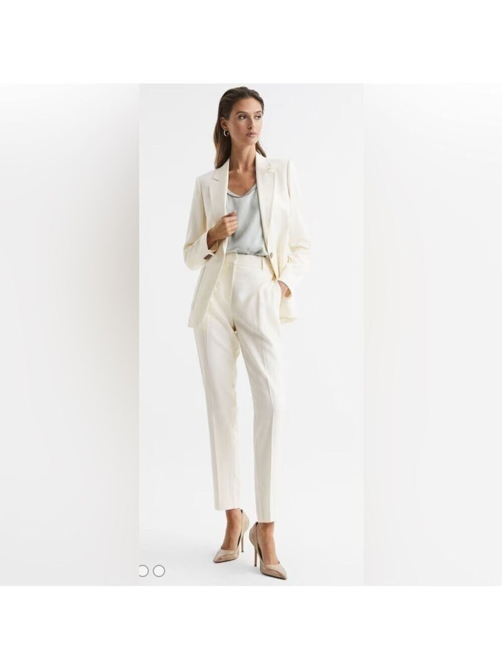 REISS Ember High Rise Straight Slim Leg Pants in Cream. size 10P